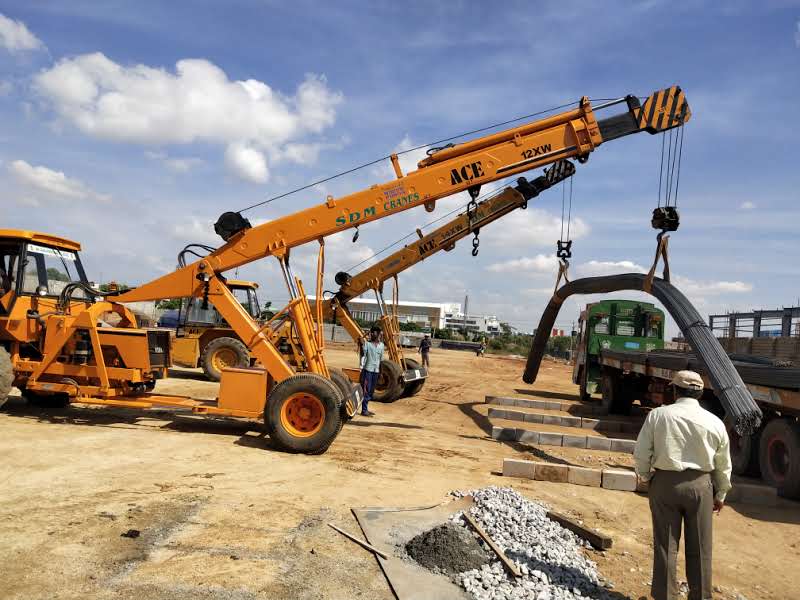 Hydraulic Crane Rental Service